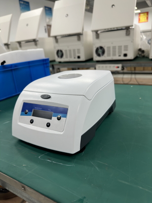 Centrífuga de tubo capilar de alta velocidade MicroHematocrit 500-12000rpm Ajustável